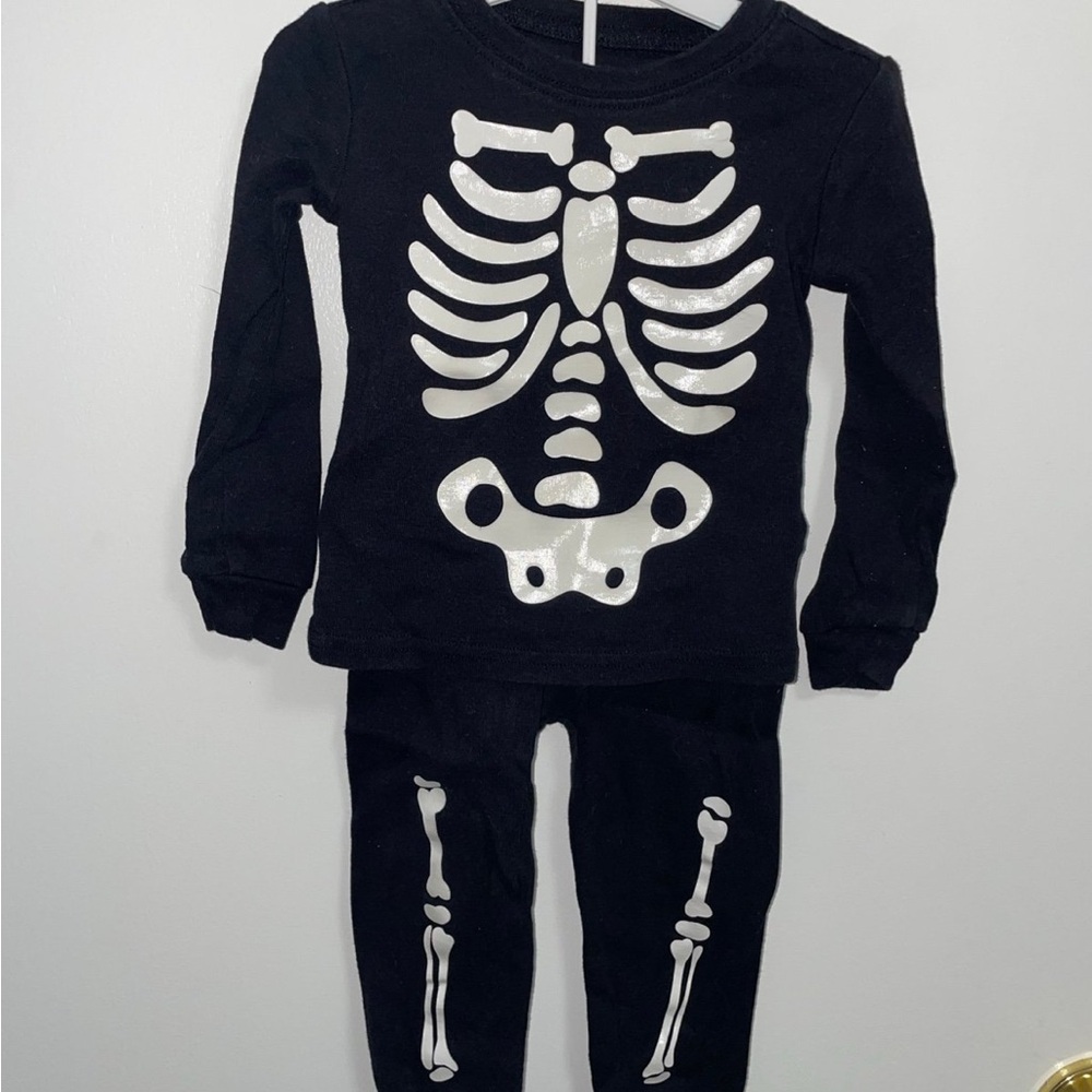 Halloween Skeleton GLOW IN DARK pajama set pj 12-18m